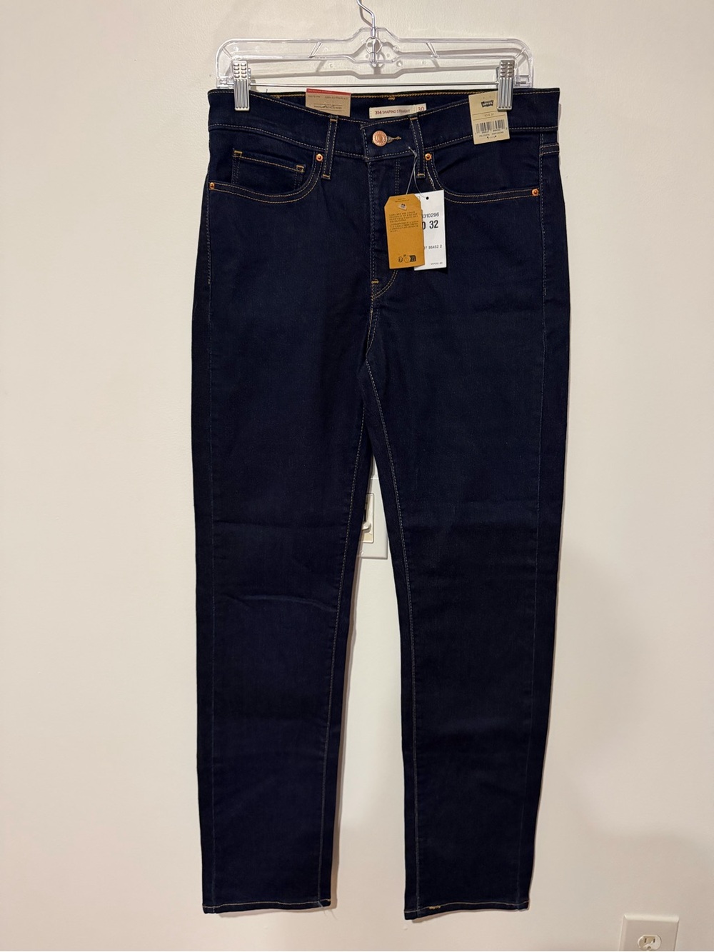 NWT Levi’s 314 Shaping Straight Dark Wash Denim Jeans Size 10 30x32